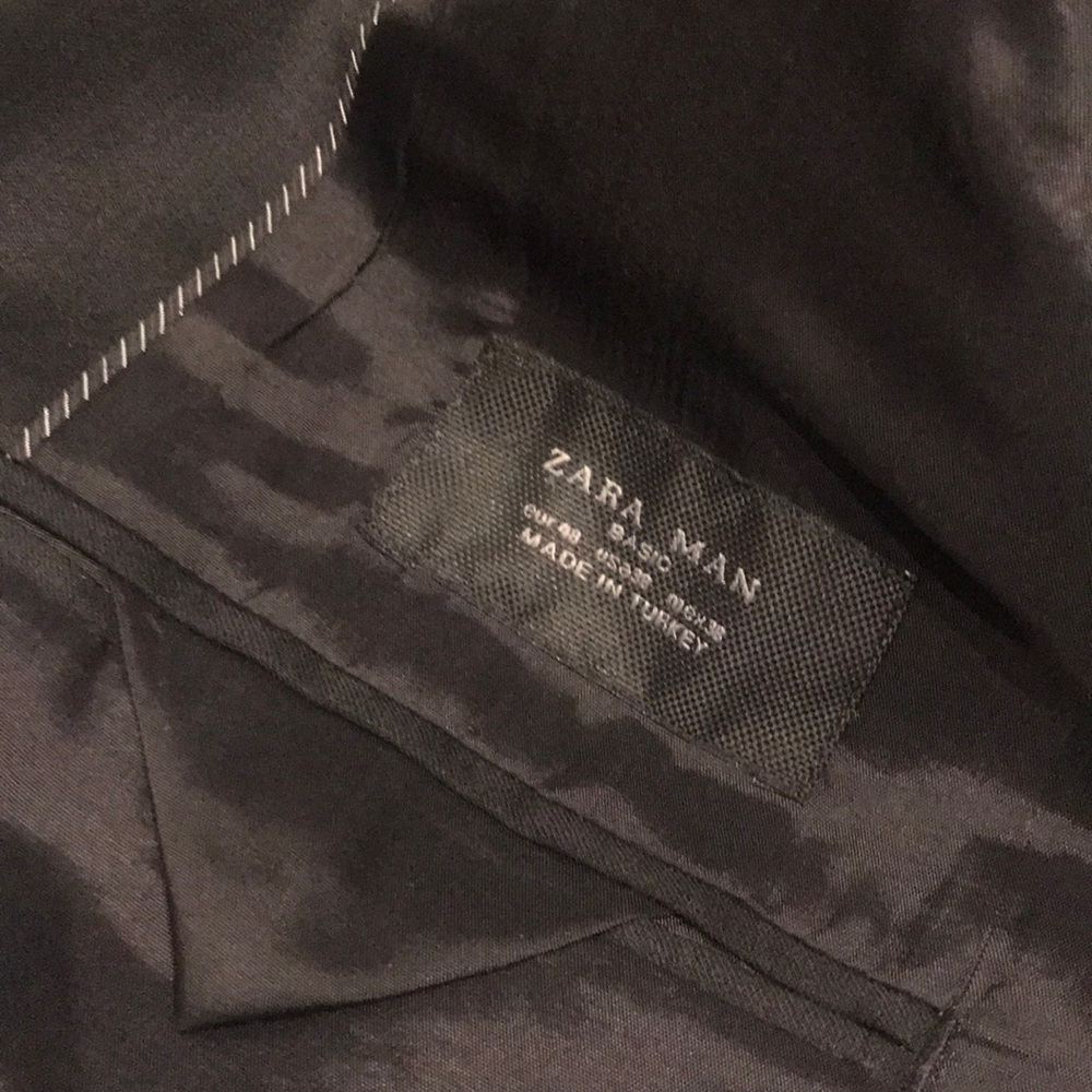 Zara men’s suit - Picture 3 of 5